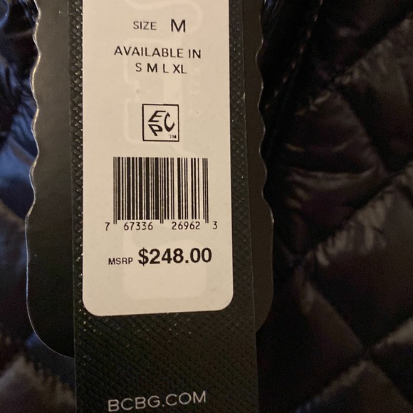 ♠️NWT BCBG MaxAzria  Feather Free Eco-Friendly Fill Light Jacket w/Hood - Picture 3 of 7